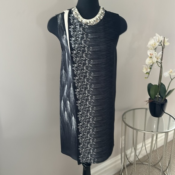 3.1 PHILLIP LIM 100% SILK ELEGANT BLACK GREY CREAM DRESS WITH NECKLINE DETAIL - Picture 2 of 15